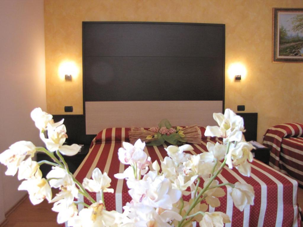 Hotel Iacone キエーティ 部屋 写真
