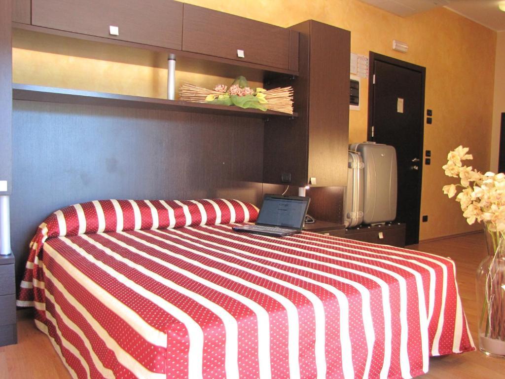 Hotel Iacone キエーティ 部屋 写真